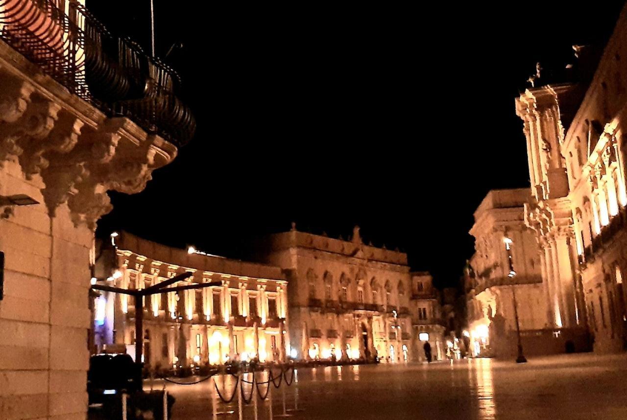 Incantevole Appartamento In Palazzo Storico Ortigia Syracuse Extérieur photo