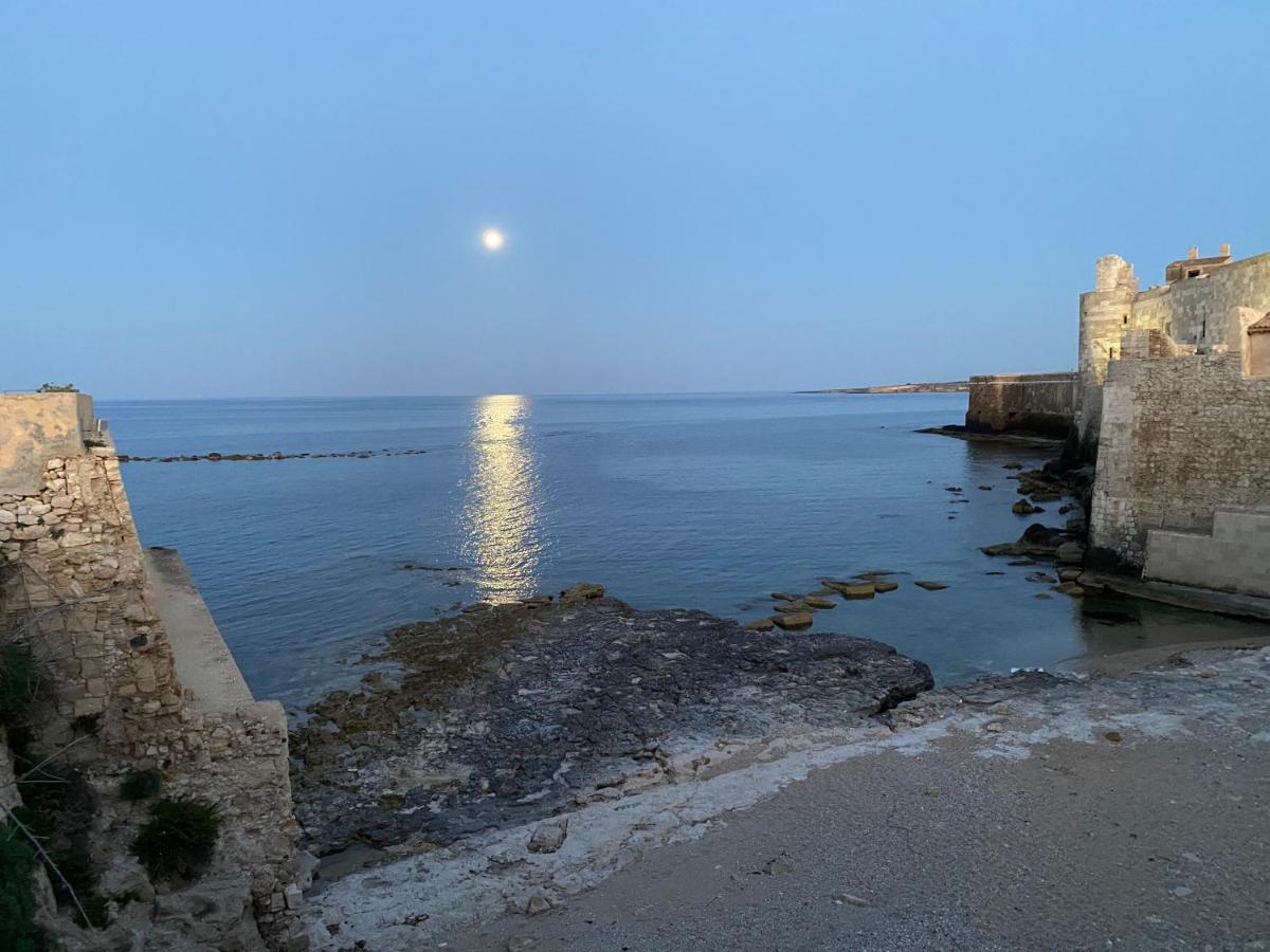 Incantevole Appartamento In Palazzo Storico Ortigia Syracuse Extérieur photo