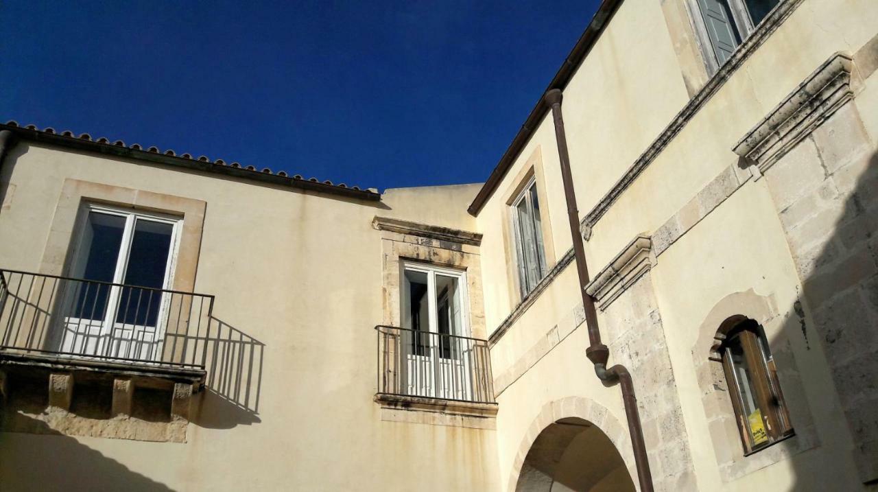 Incantevole Appartamento In Palazzo Storico Ortigia Syracuse Extérieur photo