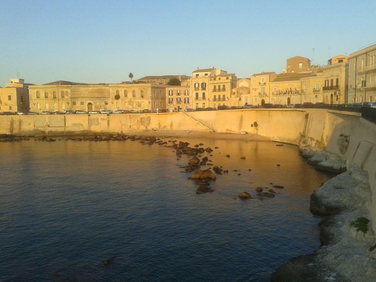 Incantevole Appartamento In Palazzo Storico Ortigia Syracuse Extérieur photo